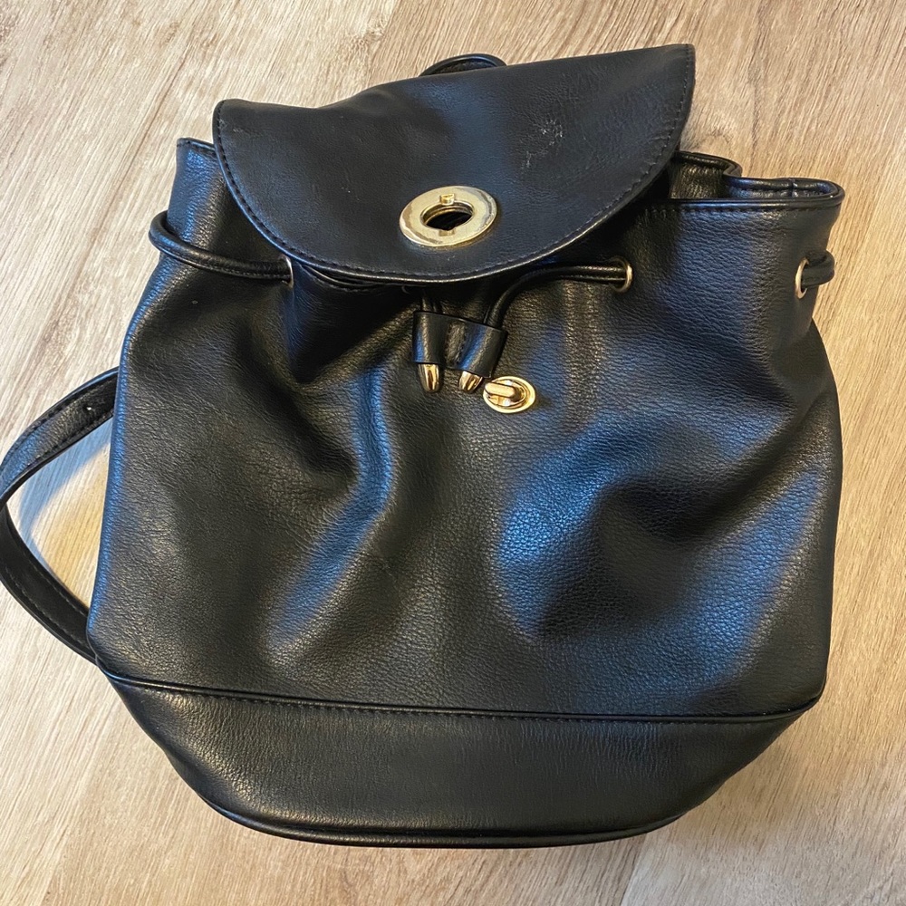 Forever 21 backpack